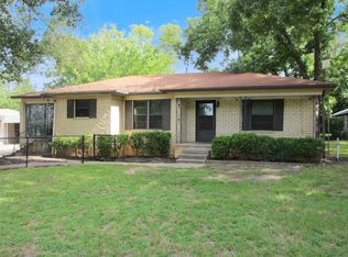 241 E Main St, Van, TX 75790