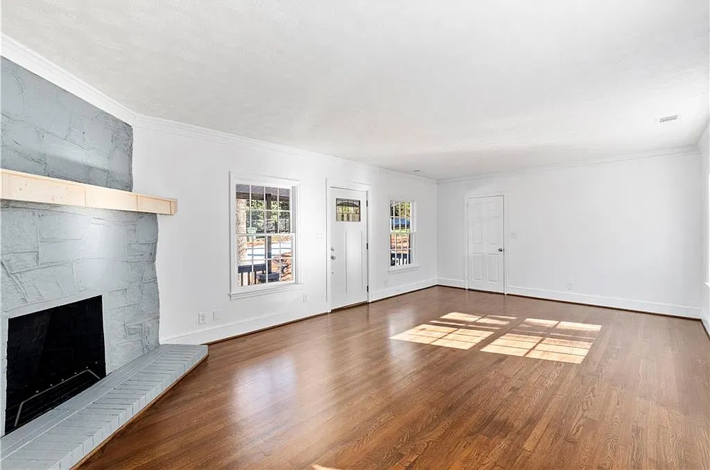 2 bed, 1.0 bath, $2,250 — Photo 4