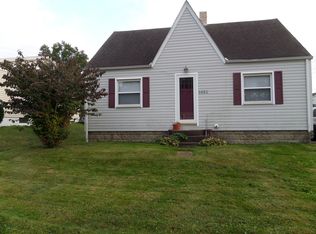 1621 Elm St, Coshocton, OH 43812