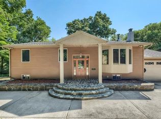 4 Hillside Dr, Putnam Valley, NY 10579