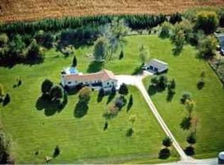 W10221 Allcan Rd, New London, WI 54961