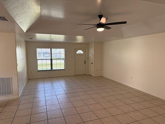 4th image of 816 Angela Ave APT B