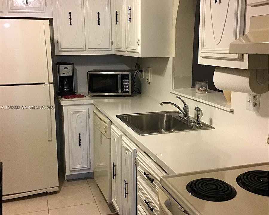 1st image of 4140 NW 44th Ave APT 203
