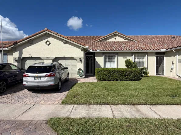 6370 OXFORD Circle #102, Vero Beach, FL 32966