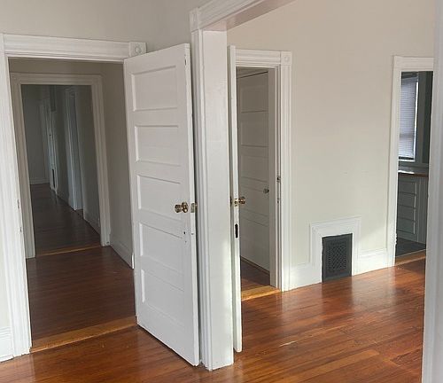 4th image of 232 Williams St Floor 3