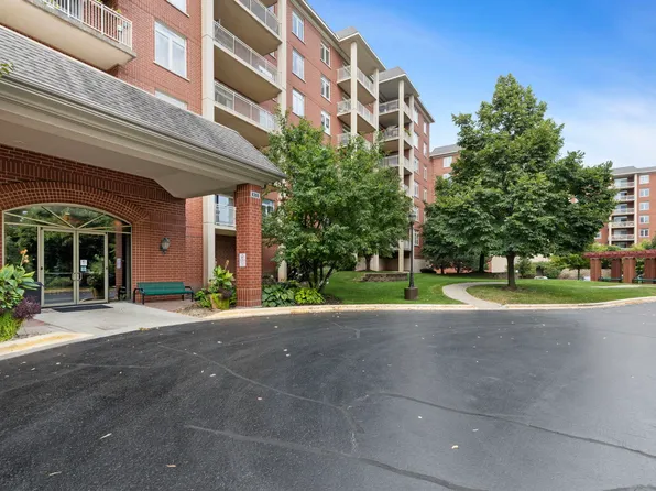 8300 Callie Ave Unit 601, Morton Grove, IL 60053