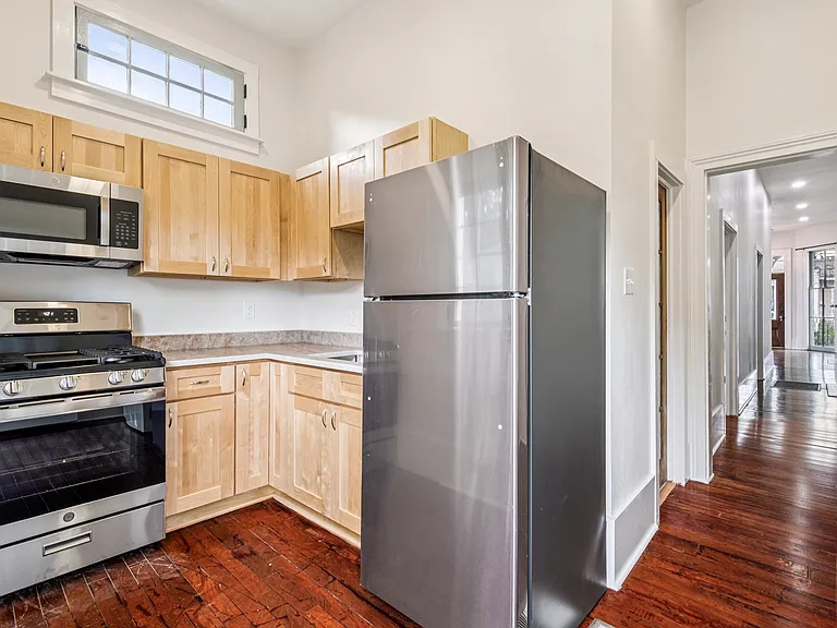 2644 Lepage St — Photo 8