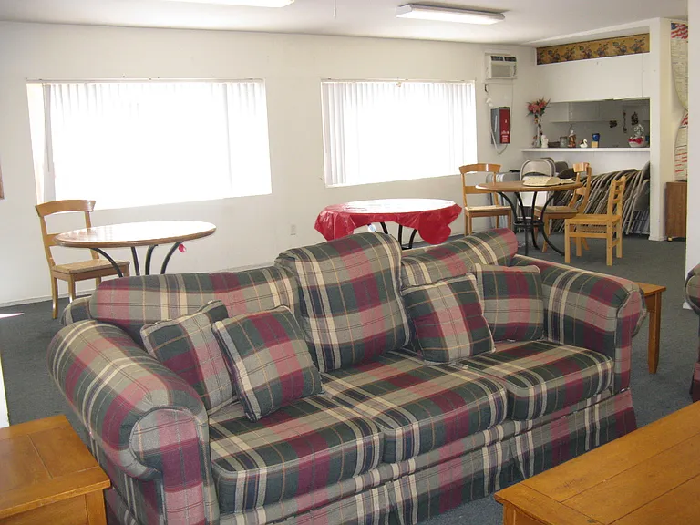 Elm Terrace Apartments — Photo 47