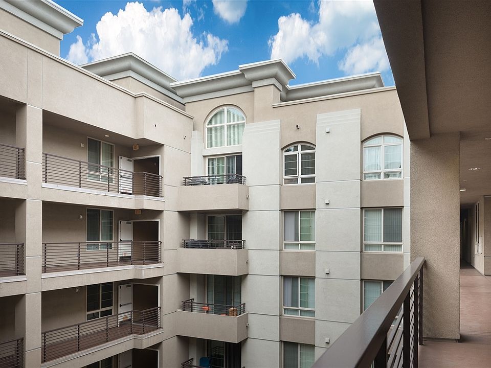 1st image of 1465 C St Unit 3504