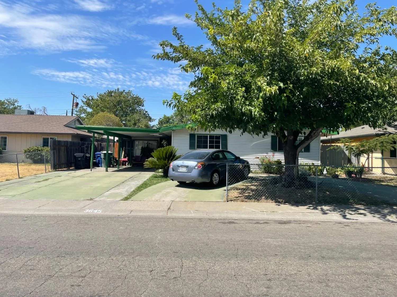 3645 Plymouth Dr photo 1