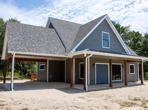 101 Cardinal Ln, Mount Pleasant, TX 75455