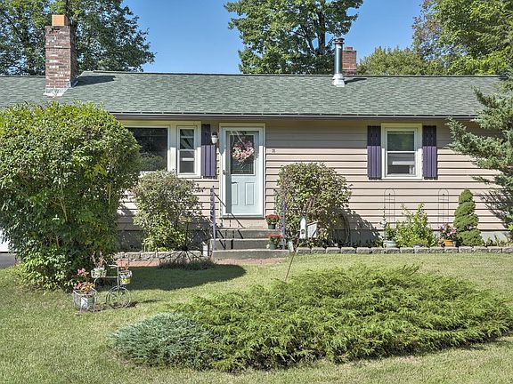 4th image of 78 Dale Dr