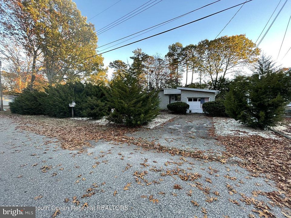 1st image of 609 Monticello Dr
