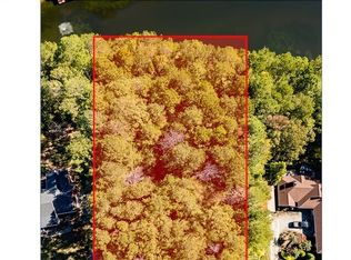 885 Northlake Cir, Oxford, GA 30054