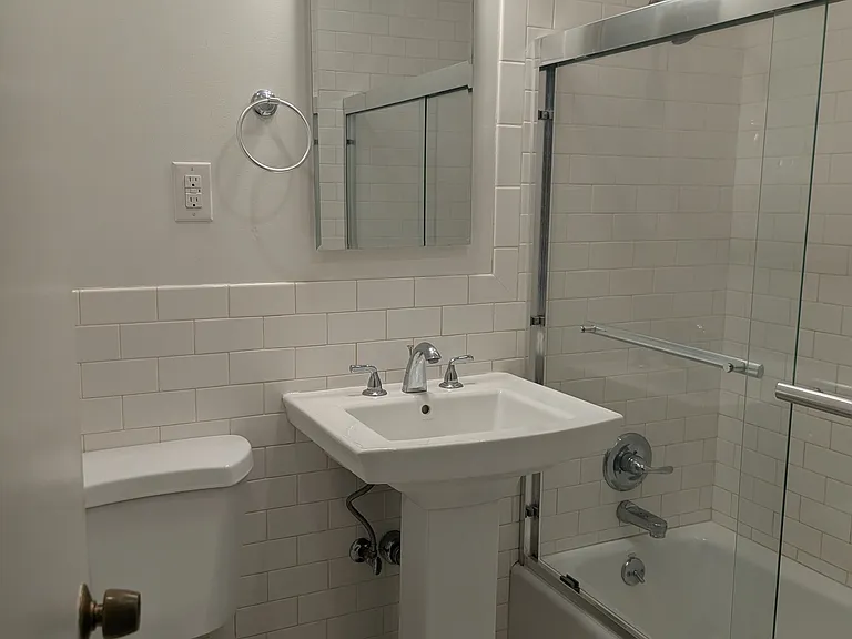 322 32nd Ave #2 — Photo 8