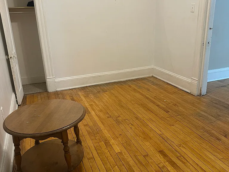 1024 E Pearson St — Photo 5