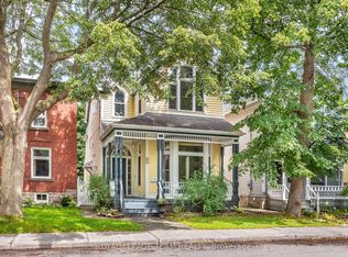 108 Stanley Ave, Ottawa, ON K1M 1N9