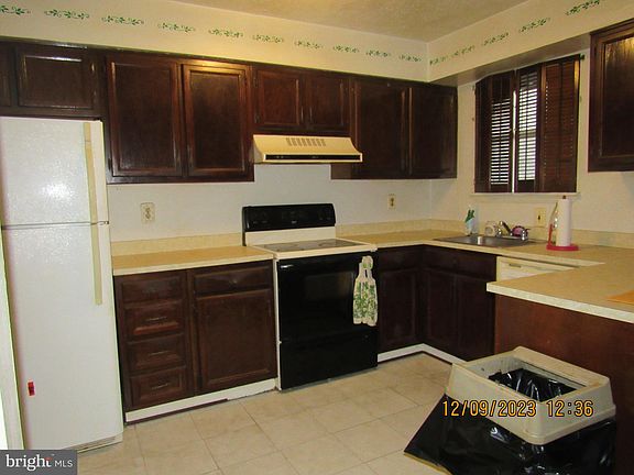 2nd image of 7120 Baltimore Annapolis Blvd