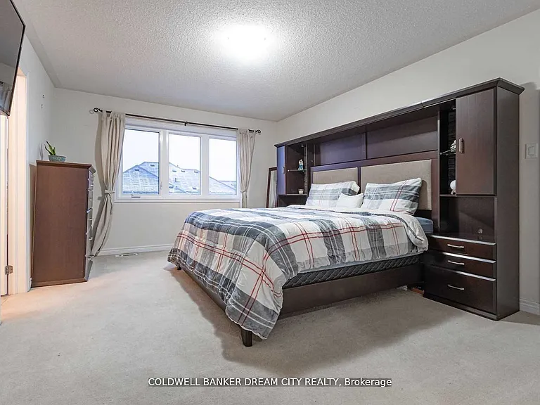 37 Stoyell Dr — Photo 16