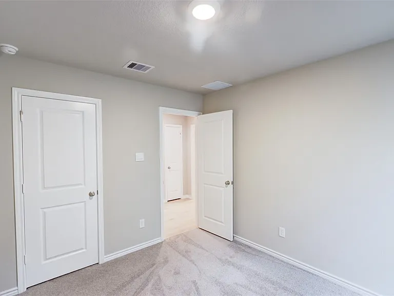 6210 Trado Dr — Photo 23