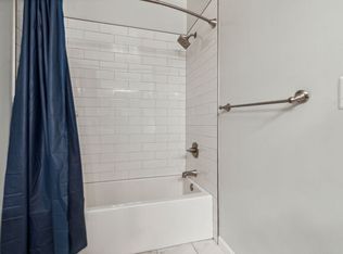 20447 Chesapeake Sq UNIT 101, Sterling, VA 20165
