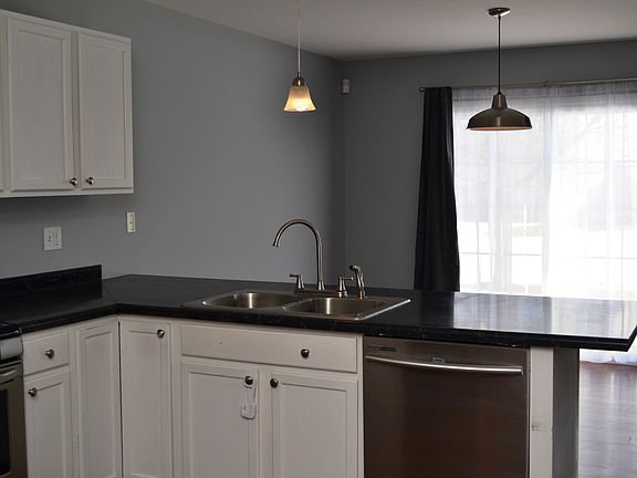 3rd image of 3236 Napa Ct