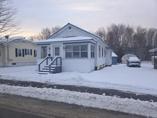 92 Bates Street, Millinocket, ME 04462