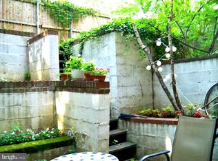 1122 Rodman St #1, Philadelphia, PA 19147