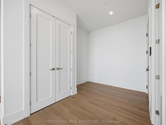 5th image of 10 Inn On The Park Dr #Penthouse 3