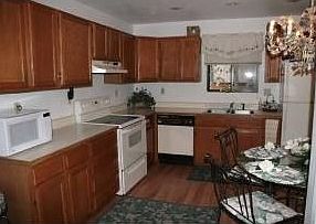 3rd image of 2943 Pleasant Dr