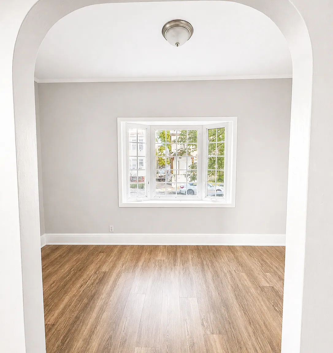 3 bed, 1000 sqft, $2,095 — Photo 2