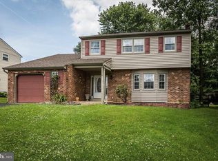 27 Hidden Valley Rd, Aston, PA 19014