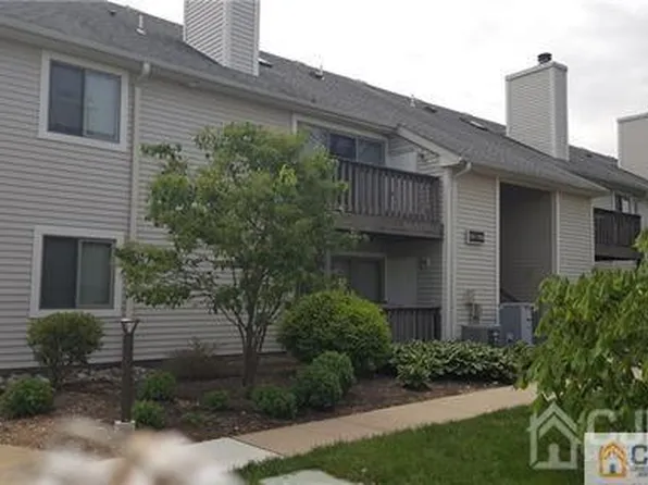 2315 Aspen Dr, Plainsboro, NJ 08536