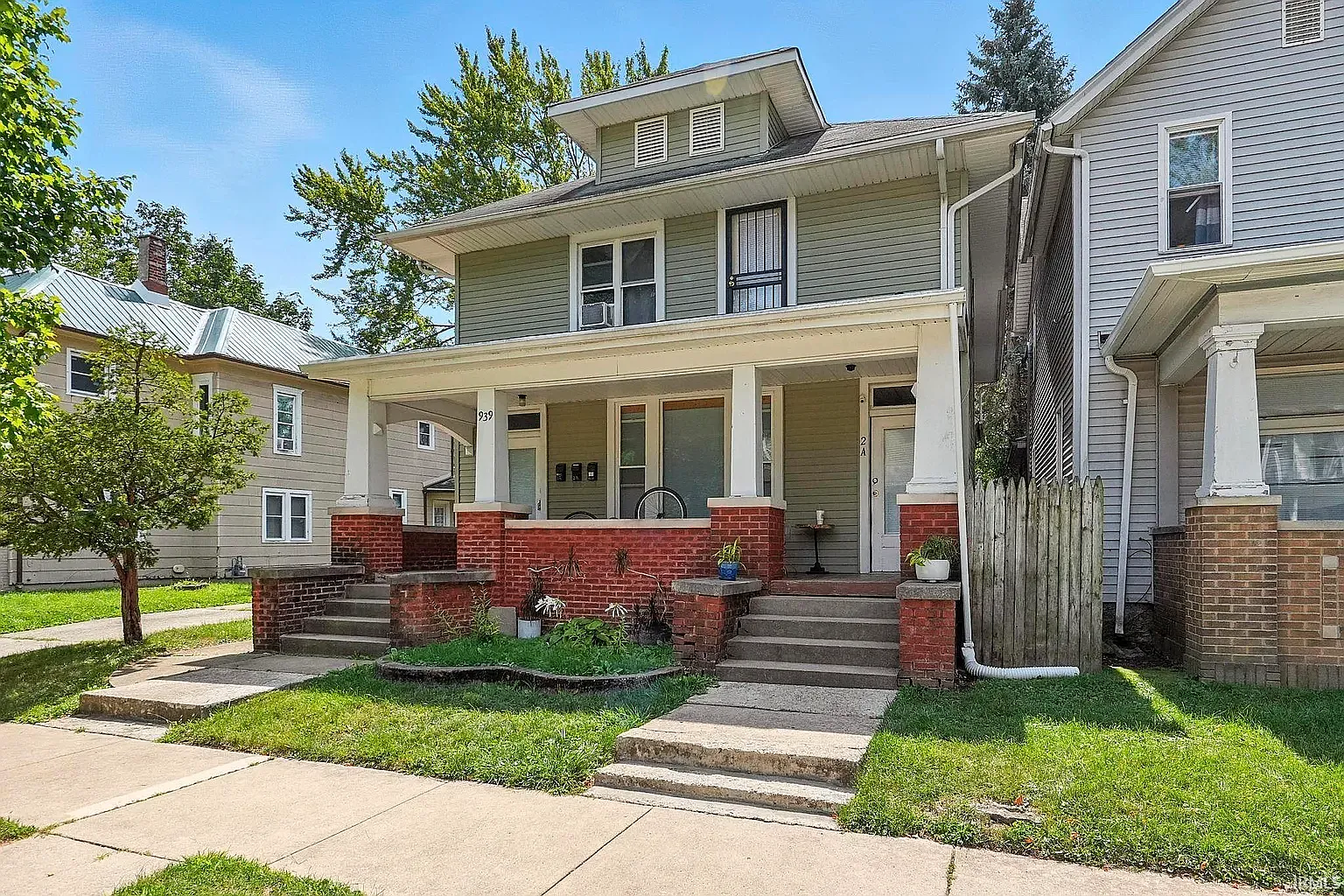 2 bed, 800 sqft, $1,275 — Photo 1