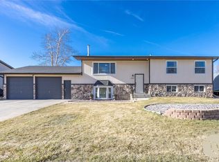 250 Suburban Dr, Billings, MT 59101