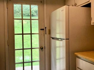 1386 Bergamont St, Morgantown, WV 26505