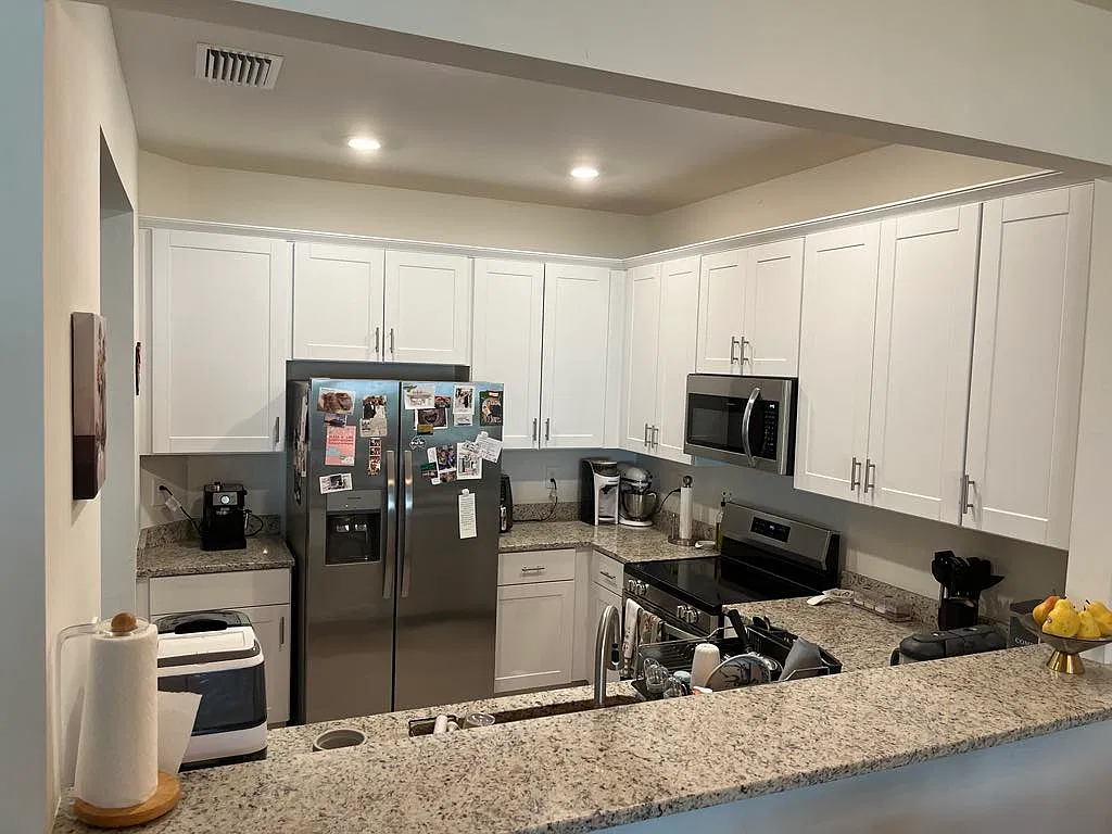 3 bed, 2.5 bath, 1879 sqft, $2,250 — Photo 2