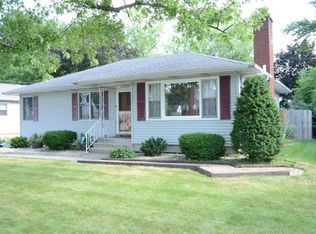 621 W North St, Crown Point, IN 46307
