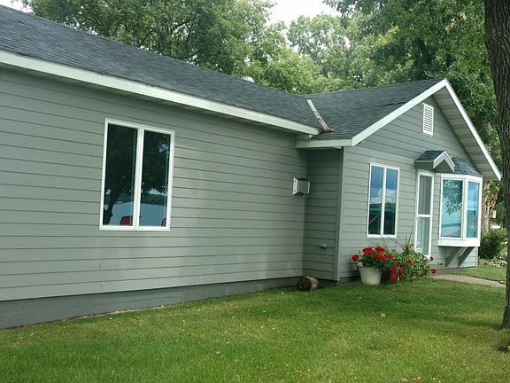 2nd image of 1055 N Shore Dr
