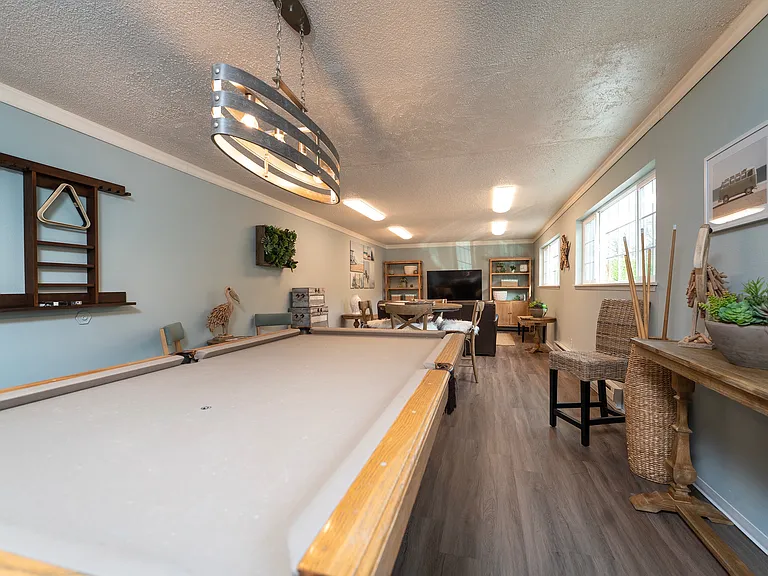 Explore Rebecca Shores Apartments