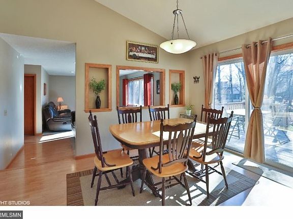 5th image of 807 Northwood Dr