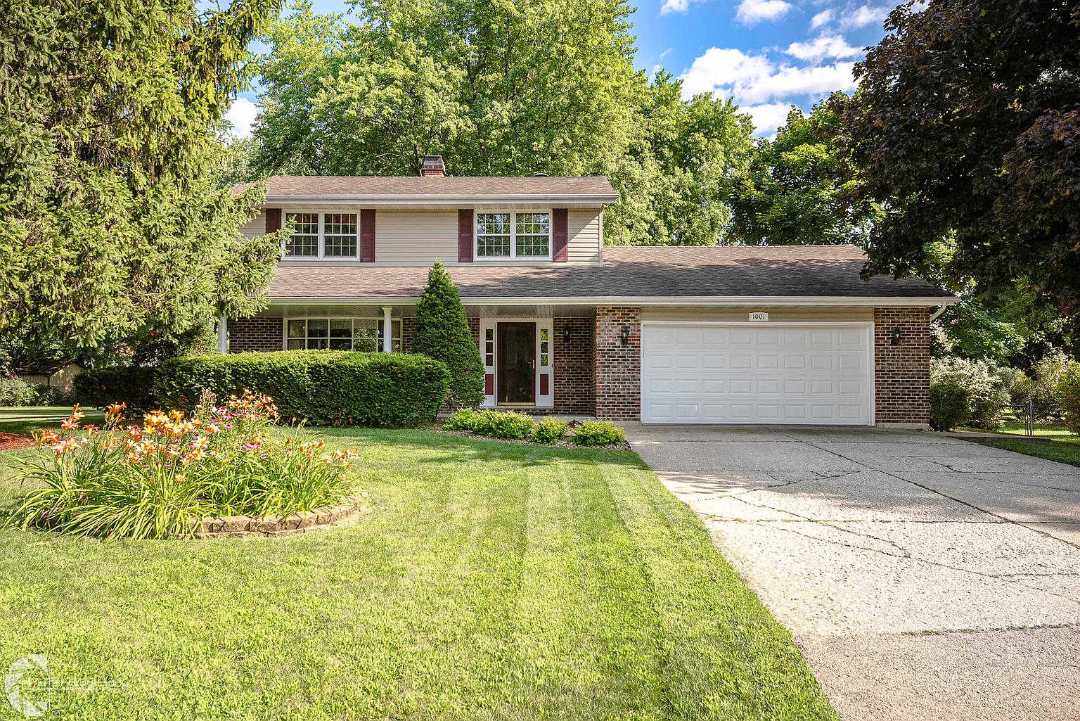 1001 Whipperwill Ct photo 1