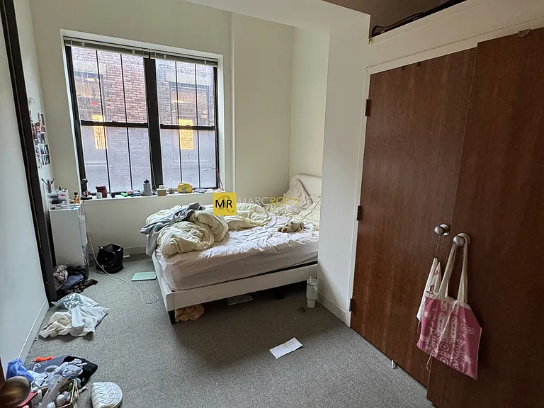 405 Washington St — Photo 5