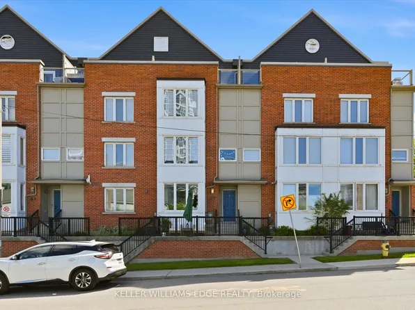 59 Carroll St, Toronto, ON M4M 3G2