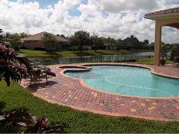 2nd image of 6901 Parkland Dr