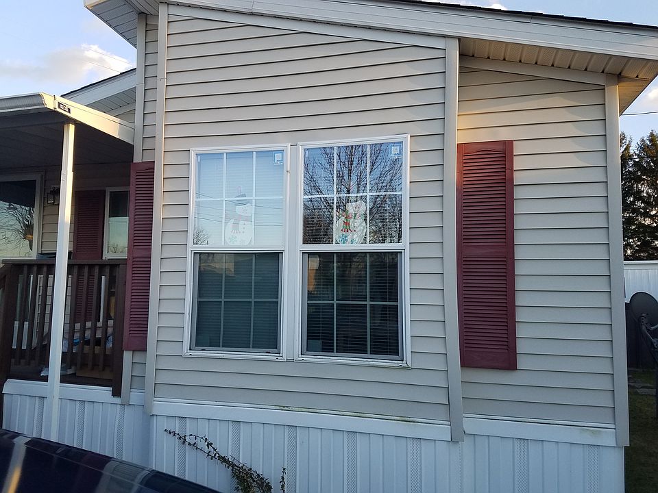 1st image of 8201 Russell Ln
