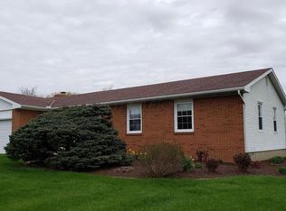 2610 Old Springfield Rd NE, New Holland, OH 43145