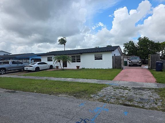 3rd image of 14905 SW 304th Ter