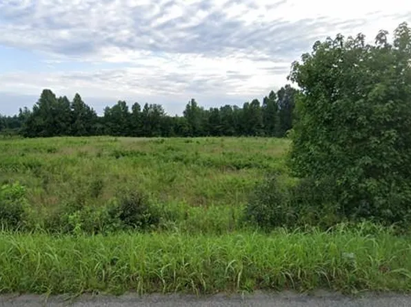 662 Levi Rd #4, Green Bay, VA 23942