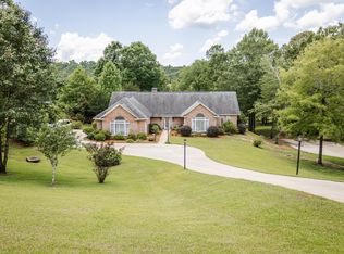 3 Peachwood Dr, Tallassee, AL 36078